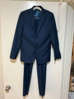 T.o. Boys 2pc Suit Blue Size 14
